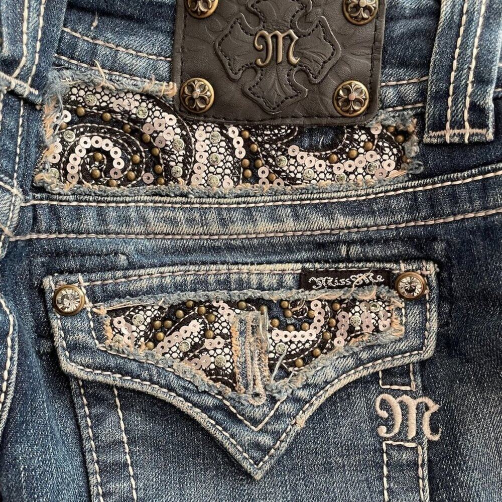 Vintage y2k Miss Me Easy Boot Jeans Sz 26 - Picture 4 of 12